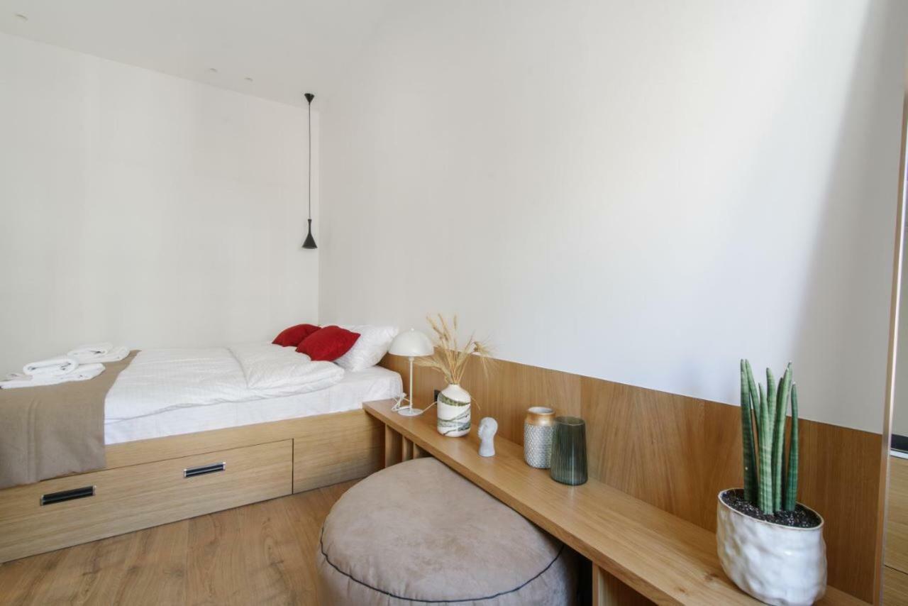לבוב Sunrise Apartment מראה חיצוני תמונה